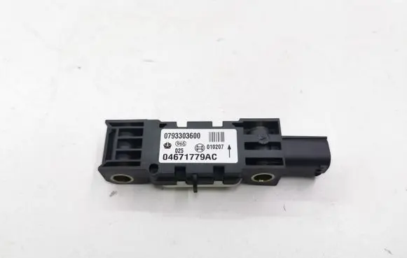 Chrysler 300 - 300C Airbag deployment crash/impact sensor 0793303600