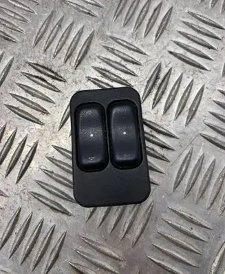 Opel Zafira A Electric window control switch 13363201 90561088 03920312156