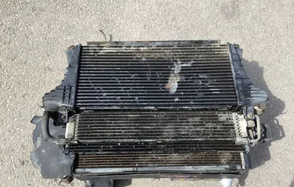 Jeep Grand Cherokee (WK) Radiator set 55116858AA