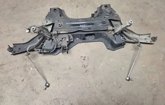 Peugeot 308 Front subframe 