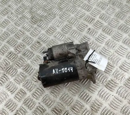 BMW 1 F20 F21 Starter motor 0001138062 7638192