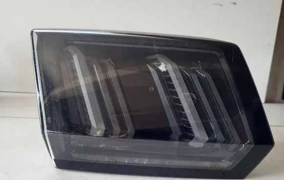 Peugeot 3008 II Tailgate rear/tail lights 9836231480
