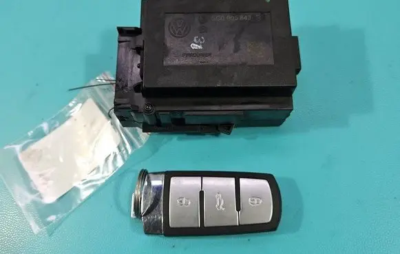 Volkswagen PASSAT B6 Ignition lock 3C0905843R IMPRK1498140