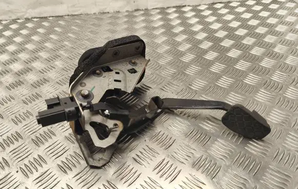 Ford Fiesta Clutch pedal 4M5T7C534AA