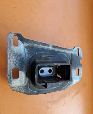 Opel Astra L Gearbox mount 9813699680