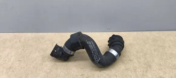 Mercedes-Benz C W205 Engine coolant pipe/hose A2055016484