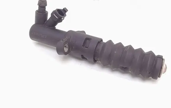 Peugeot 308 Clutch master cylinder 9680771480