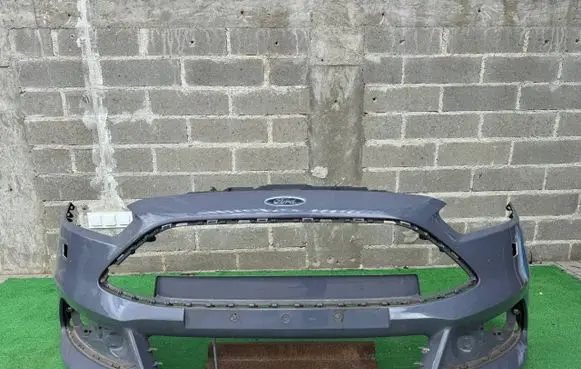Ford Focus Front bumper