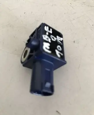 Mercedes-Benz E W212 Airbag deployment crash/impact sensor A2128204926