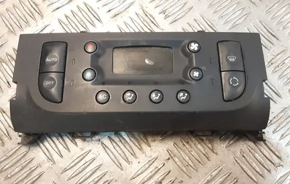 Peugeot 307 Climate control unit 8200069371