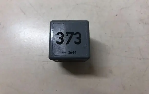 Audi A6 S6 C6 4F Other relay 8D0951253A