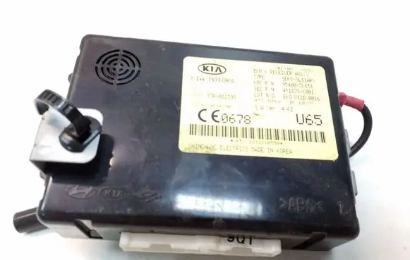 KIA Sportage Door central lock control unit/module 954003U651