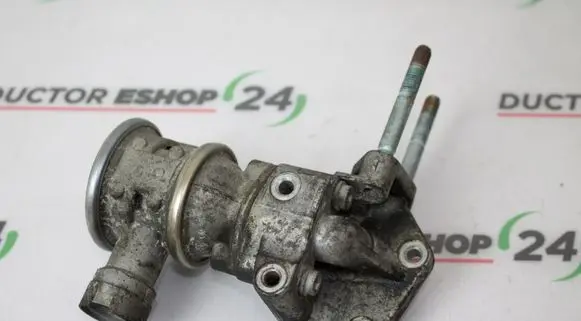 Volkswagen Caddy EGR valve 06A131166E