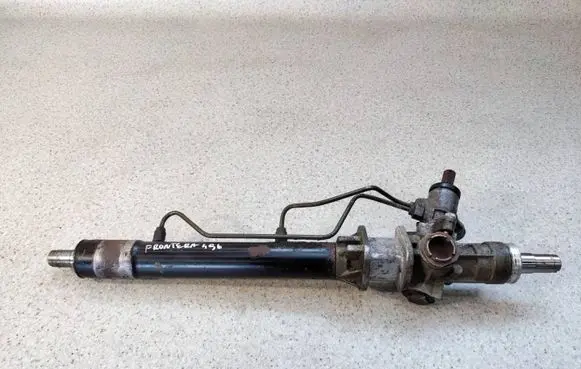 Opel Frontera B Steering rack