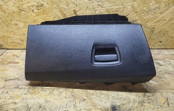 BMW 5 F10 F11 Glove box 9173907