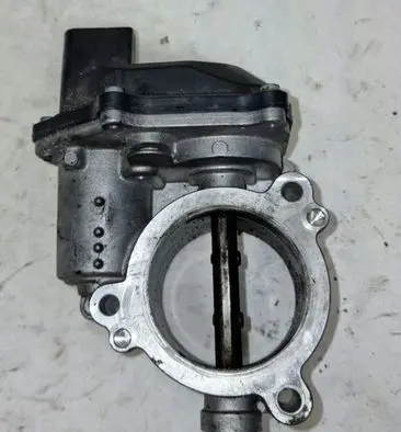 Volkswagen Transporter - Caravelle T6 Engine shut-off valve 04L128063K A2093691700