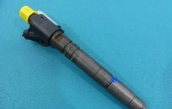Jaguar XF X250 Fuel injector 0445116013 IMPRK1172396