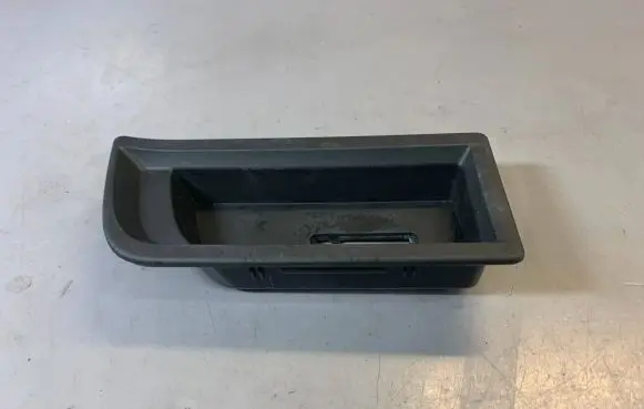 BMW 3 F30 F35 F31 AUX in-socket connector 51169207357 9207357