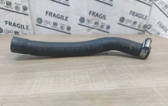 Mercedes-Benz CLK A208 C208 Engine coolant pipe/hose 2028321494