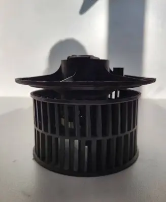 Ford Focus Heater fan/blower 18456