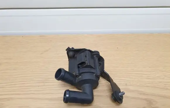 BMW 5 F10 F11 Electric auxiliary coolant/water pump 9167207 9167206