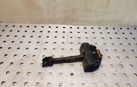 BMW 5 E60 E61 Front door check strap stopper 7176804