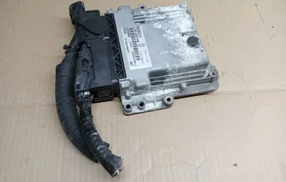 Suzuki SX4 S-Cross Engine control unit/module 55259068 3392062M10 0281030519
