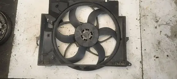 BMW 3 E90 E91 Electric radiator cooling fan 7588974