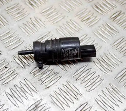 BMW 3 F30 F35 F31 Windscreen/windshield washer pump 13264011 3437380