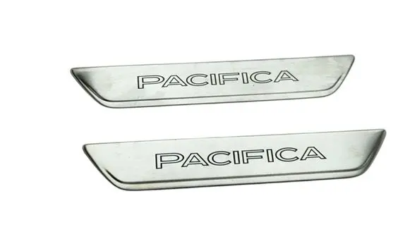 Chrysler Pacifica sill trim set (inner) 82214548AC
