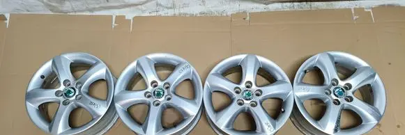 Skoda Fabia Mk2 (5J) R15 alloy rim 5J0604025A