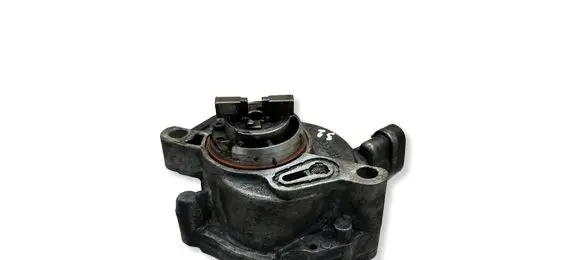 Peugeot 208 I Vacuum pump 9804021880