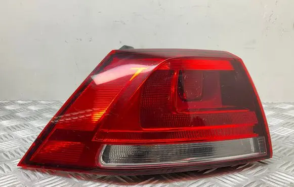 Volkswagen Golf VII Rear/tail lights 5G0945095F