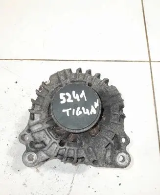Volkswagen Tiguan Generator/alternator 03L903023F