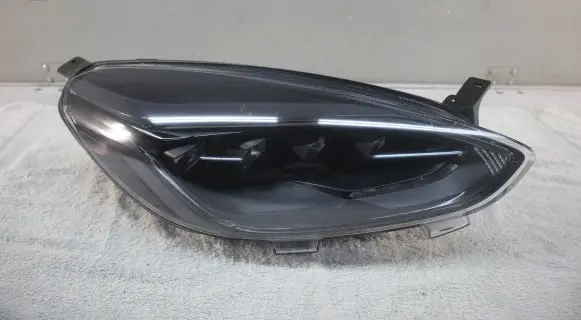 Ford Fiesta Headlight/headlamp L1BB13E014JD 175PL16834
