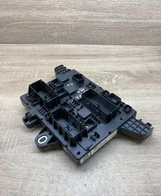 Opel Astra J Central body control module 13368651 365927271