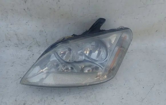 Ford C-MAX I Headlight/headlamp