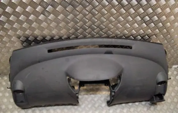 Toyota Yaris Dashboard 
