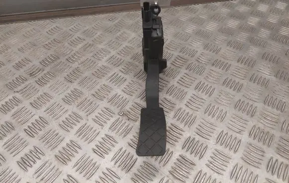 Audi A7 S7 4G Accelerator throttle pedal 4H1723523