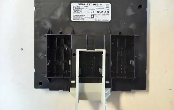 Volkswagen Golf VIII Other control units/modules 5WA937086P F005V03400