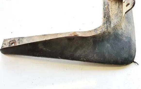 Toyota Avensis T220 Rear mudguard 