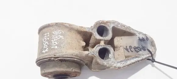 Volkswagen PASSAT B5 Rear axle beam mounts housing 4b0501522e 4b0501521e