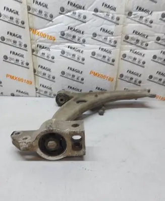 Volkswagen PASSAT B6 Front lower control arm/wishbone 3c0407153b