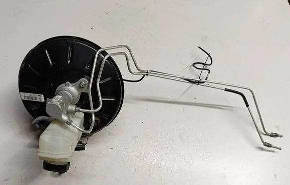 Renault Captur Brake booster 472103202RS5 472103202R 306105773R