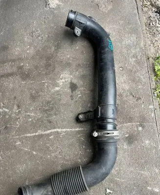 Ford Focus Air intake hose/pipe CV616C784AG