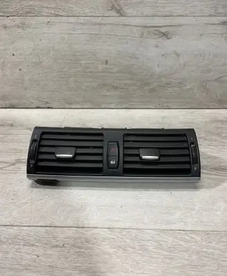 BMW X5 E70 Dash center air vent grill 7161801 6958654