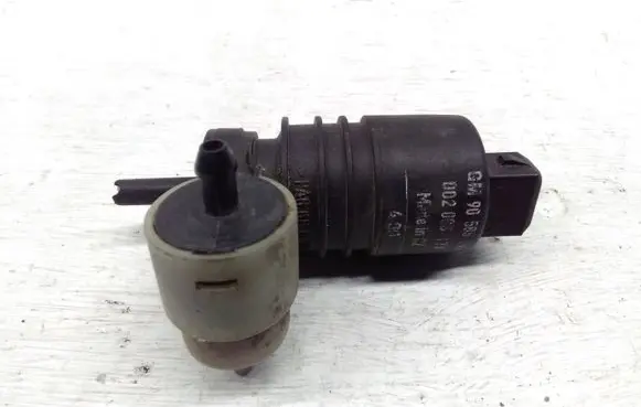 Opel Zafira A Windscreen/windshield washer pump 90585762