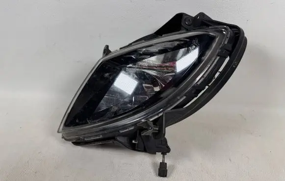 Hyundai ix20 Front fog light E1312852