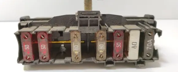 Citroen C5 Fuse module
