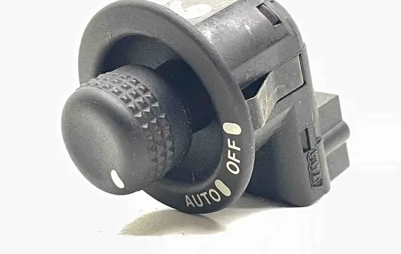 Jaguar XK8 - XKR Wing mirror switch LNA6465AA